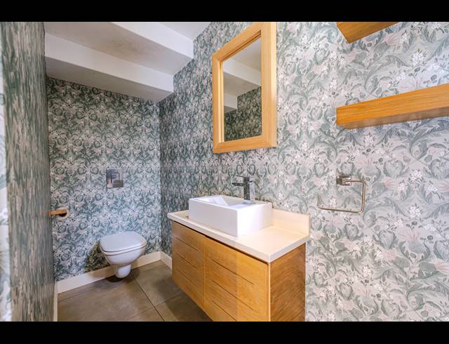 4 BEDROOM TOWNHOUSE FOR SALE IN DUNKIRK ESTATE